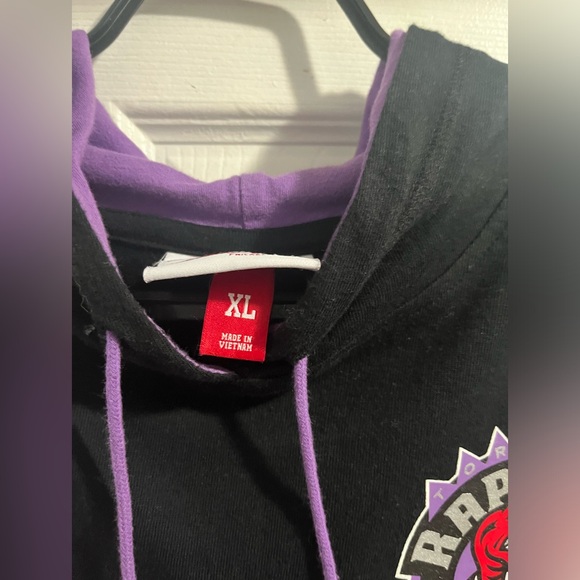 Toronto Raptors Mitchell and ness short sleeve hoodie - Picture 2 of 3